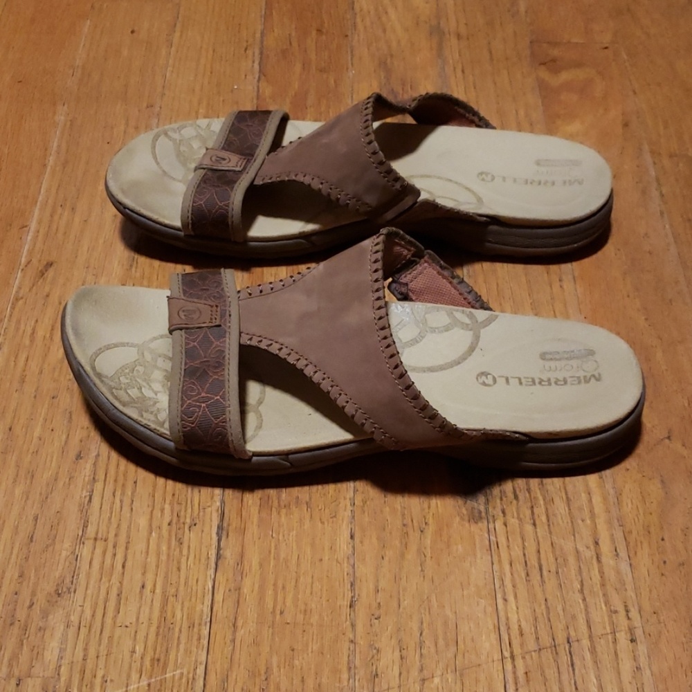 Merrell sandals sz 9